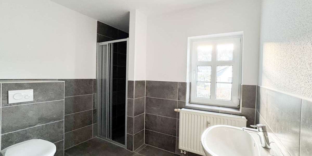 Wohnung zum Mieten in Gornsdorf 775 € 120 m² 5 zimmer