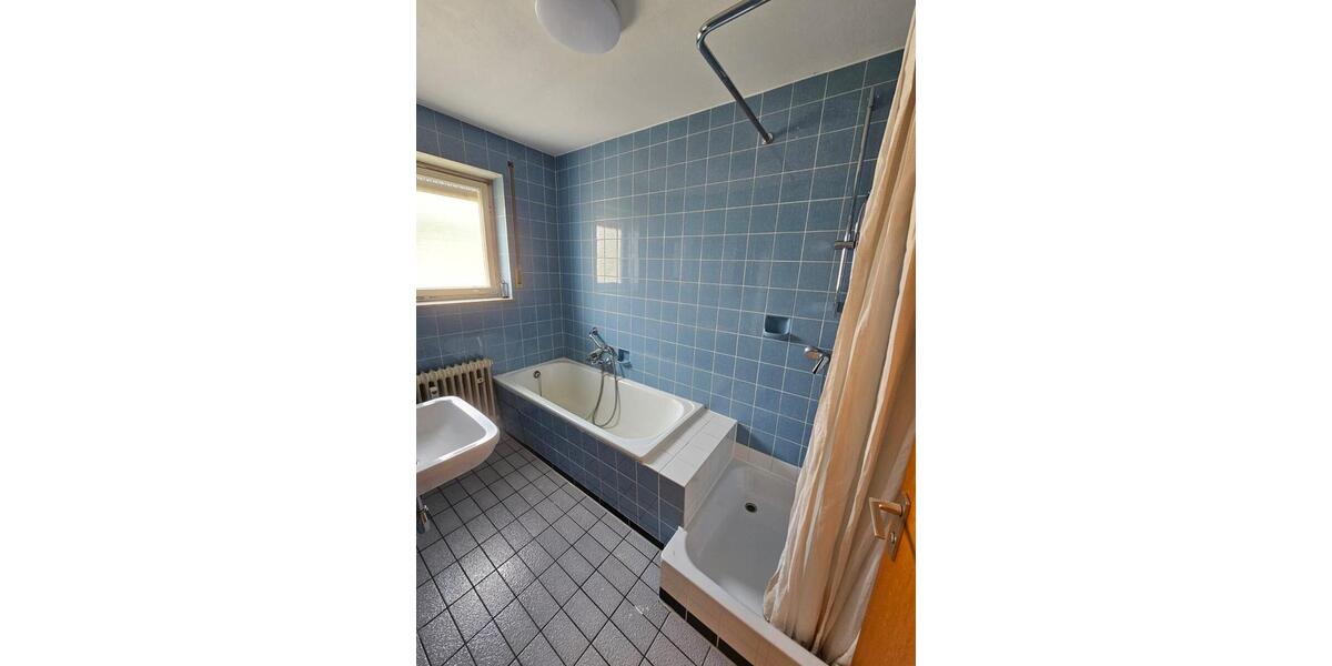 Erdgeschoßwohnung Herbrechtingen - 6 Zimmer, 121 m&sup2;, 1.100&euro; | Angebot:26351741
