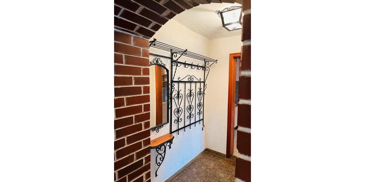 Einfamilienhaus Fridolfing - 7 Zimmer, 200 m&sup2;, 1.400&euro; | Angebot:24666955