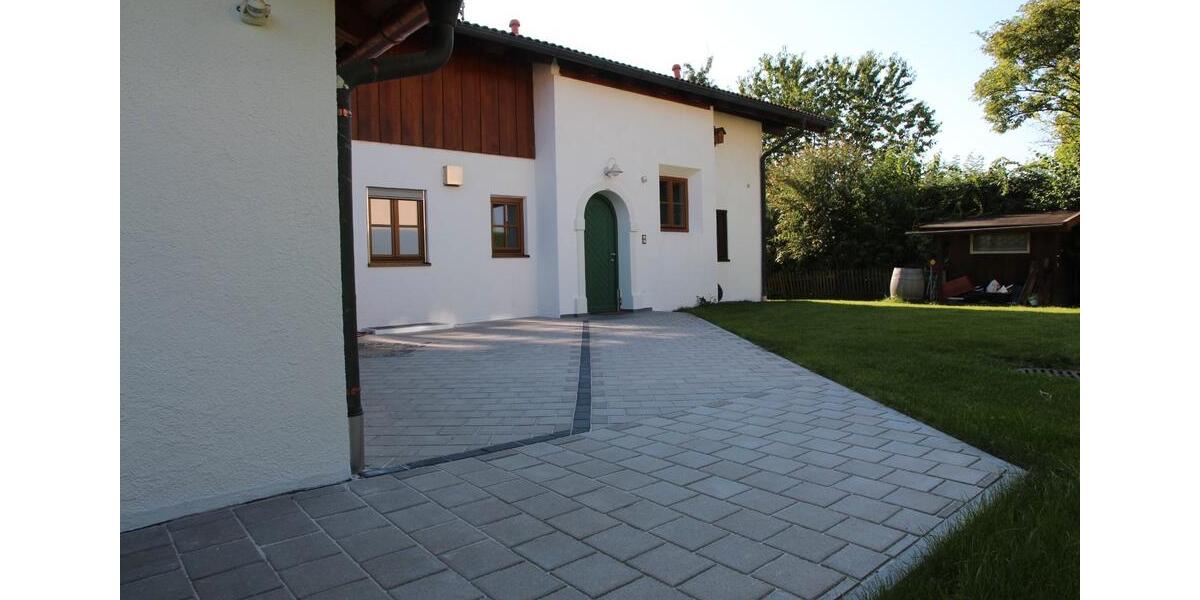 Dachgeschoßwohnung Neubeuern - 4.5 Zimmer, 126 m&sup2;, 1.540&euro; | Angebot:25975861