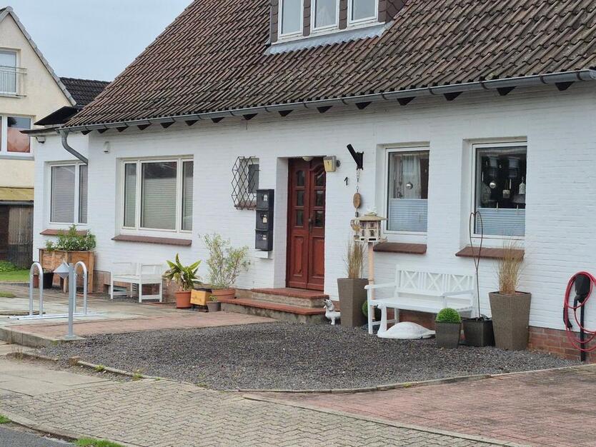 Stilvolle 2-Zimmer-EG-Wohnung in Reinfeld(Holstein),EBK