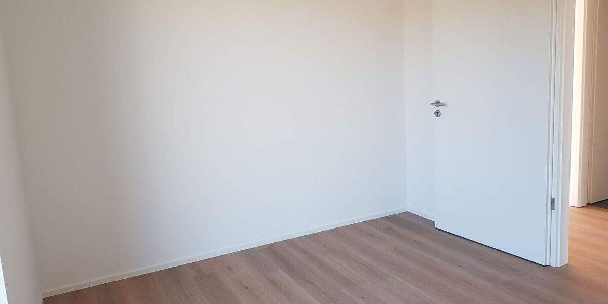 Etagenwohnung Weil am Rhein - 3 Zimmer, 93 m&sup2;, 1.525&euro; | Angebot:25703784