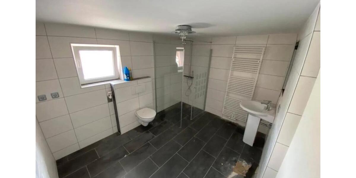 Erdgeschoßwohnung Rühen - 3 Zimmer, 90 m&sup2;, 800&euro; | Angebot:25843005