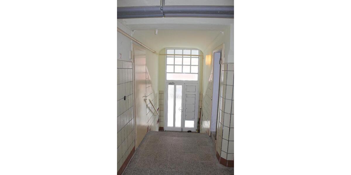 Etagenwohnung Reichenbach im Vogtland - 4 Zimmer, 84 m&sup2;, 300&euro; | Angebot:26566347