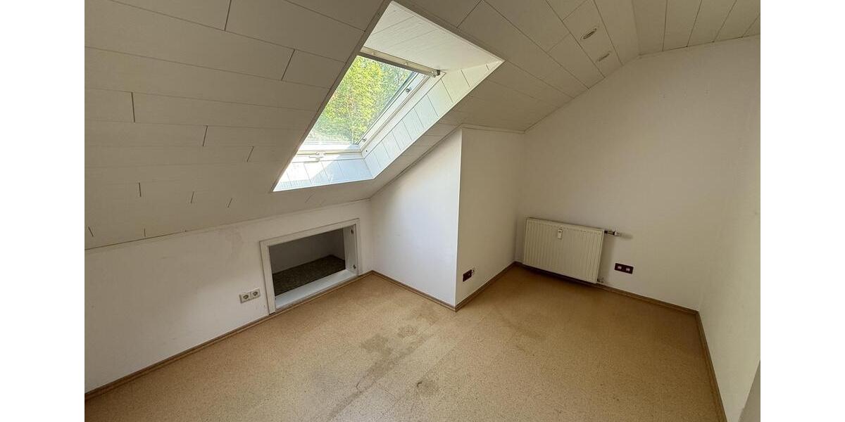 Dachgeschoßwohnung Rheinböllen - 3 Zimmer, 85 m&sup2;, 800&euro; | Angebot:26699219