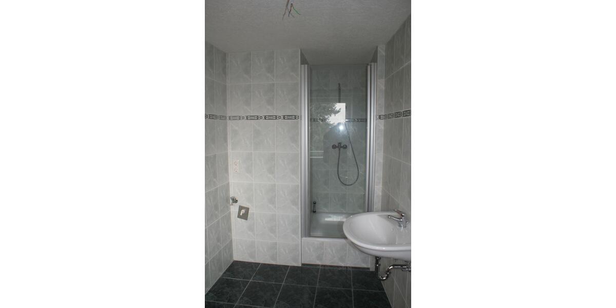 Dachgeschoßwohnung Burg - 2 Zimmer, 58 m&sup2;, 500&euro; | Angebot:25843378