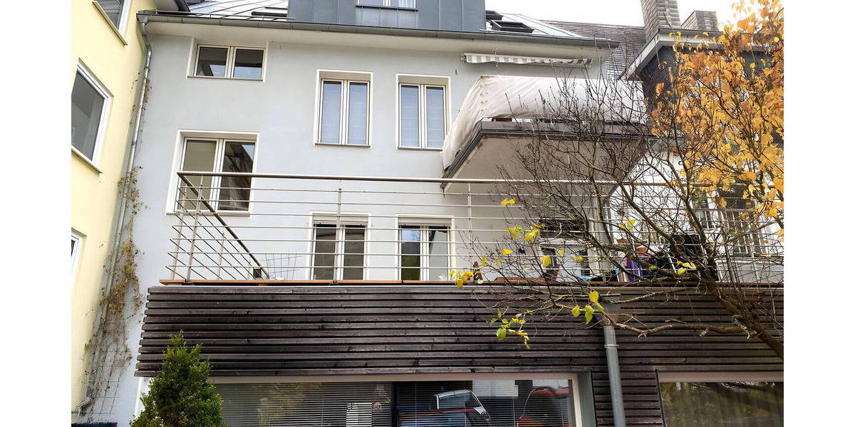 Etagenwohnung Siegen - 4 Zimmer, 95 m&sup2;, 900&euro; | Angebot:26749902