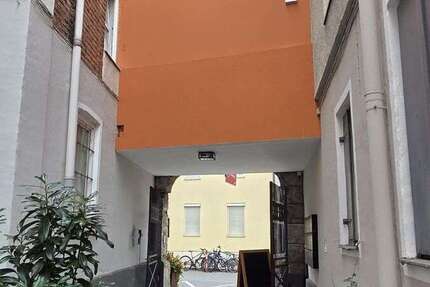 Wohnung Rosenheim Innenstadt - 3 Zimmer, 80 m&sup2;, 800&euro; | Angebot:27295139