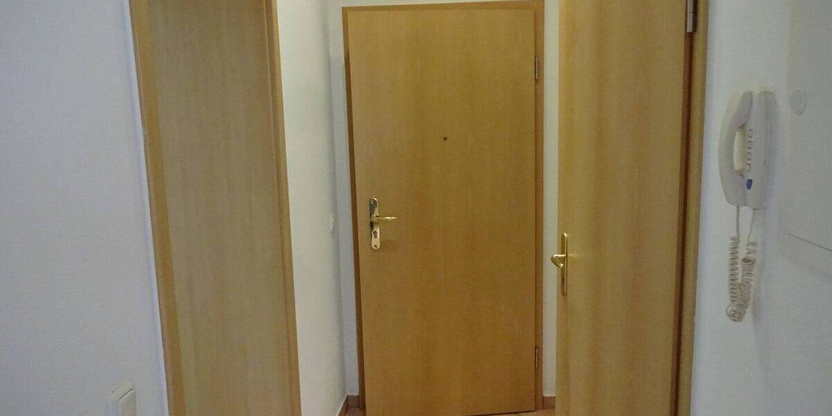 Etagenwohnung Kirchberg Burkersdorf - 2 Zimmer, 35 m&sup2;, 200&euro; | Angebot:22049564