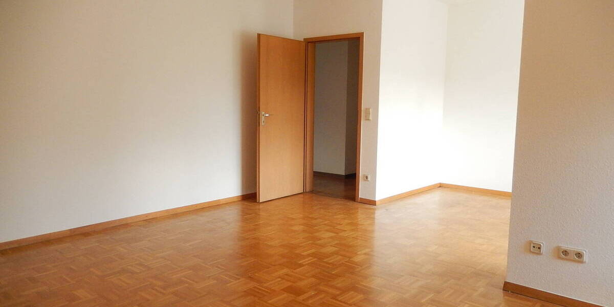 Trier Innenstadt 3 ZKB 86,64 qm, Balkon DG 2. OG o. Fahrstuhl, ruhig, nur mit Wohnberechtigungsschein 3 zimmer