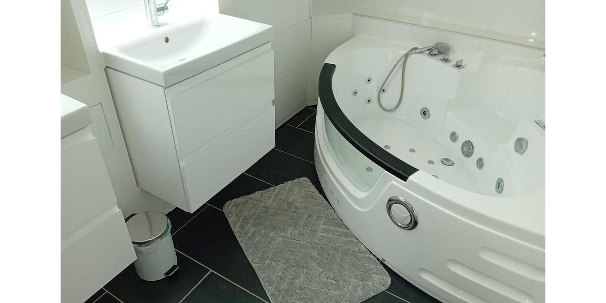 Wohnen auf Zeit Leonberg - 5 Zimmer, 60 m&sup2;, 720&euro; | Angebot:26502059
