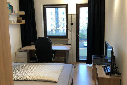 Komfort-Appartement mit Südbalkon und Tiefgarage - möbliert, uninähe