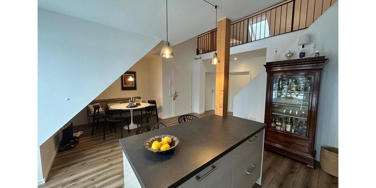 Dachgeschoßwohnung Hürth - 3 Zimmer, 103 m&sup2;, 1.580&euro; | Angebot:24619388