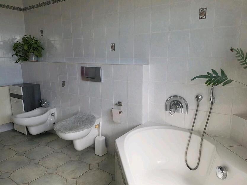 Helle 4 ZKB Wohnung in Schöneberg mit Garten zu vermieten zimmer