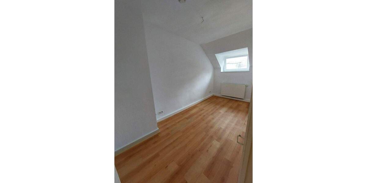 Etagenwohnung Trier Innenstadt - 5 Zimmer, 87 m&sup2;, 990&euro; | Angebot:26712886