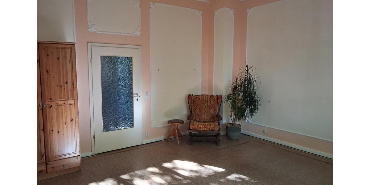 Wohnen auf Zeit Bruchsal - 2 Zimmer, 100 m&sup2;, 650&euro; | Angebot:26553437