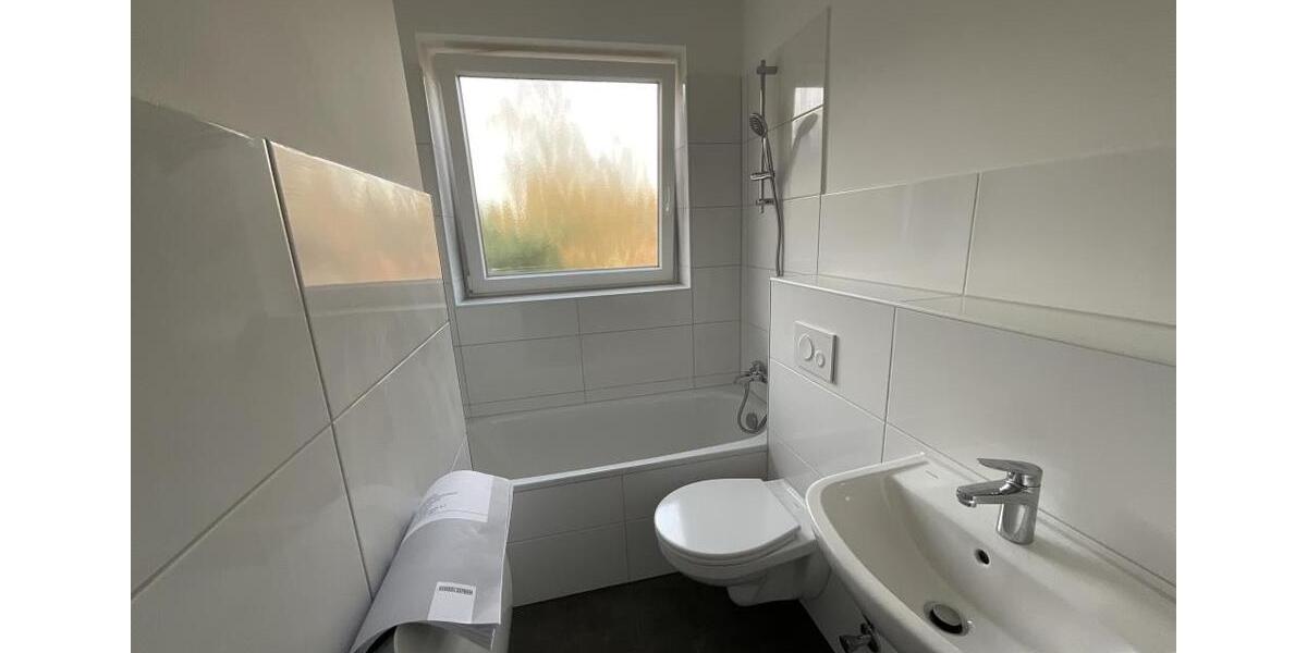 Dachgeschoßwohnung Wilhelmshaven - 3 Zimmer, 55 m&sup2;, 399&euro; | Angebot:26302236