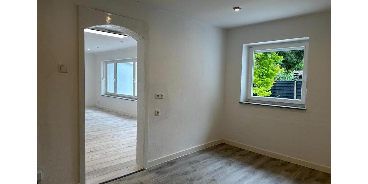 Reihenhaus Oberschleißheim - 4 Zimmer, 150 m&sup2;, 2.490&euro; | Angebot:24536889