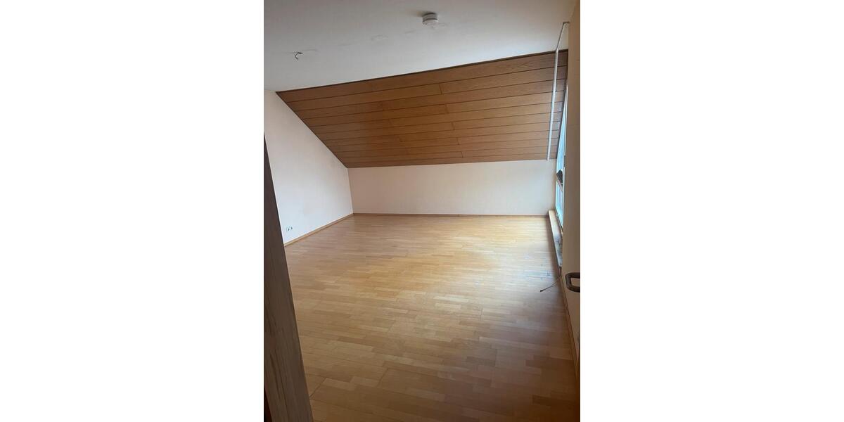 3,5 Zi-Penthouse-Wohnung in Bühl zu vermieten 3.5 zimmer