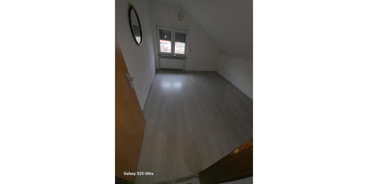Dachgeschoßwohnung Altenstadt - 4 Zimmer, 84 m&sup2;, 1.100&euro; | Angebot:25239282