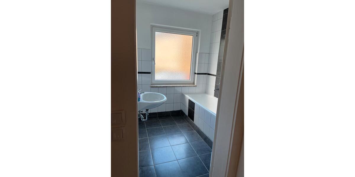 Etagenwohnung Hof Altstadt - 4 Zimmer, 90 m&sup2;, 670&euro; | Angebot:26580909
