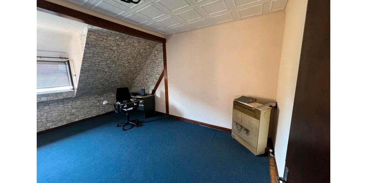 Dachgeschoßwohnung Neunkirchen - 3 Zimmer, 82 m&sup2;, 770&euro; | Angebot:26301531