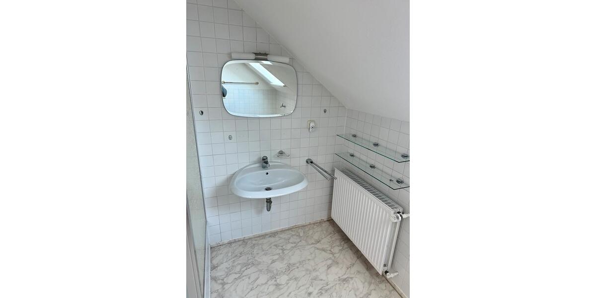 Etagenwohnung Preußisch Oldendorf - 10 Zimmer, 187 m&sup2;, 1.600&euro; | Angebot:26598027