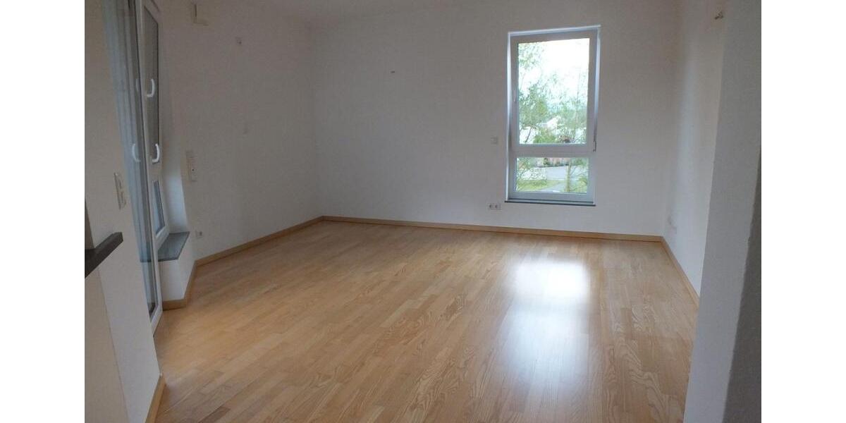 Etagenwohnung Schweich - 2 Zimmer, 65 m&sup2;, 650&euro; | Angebot:26039890