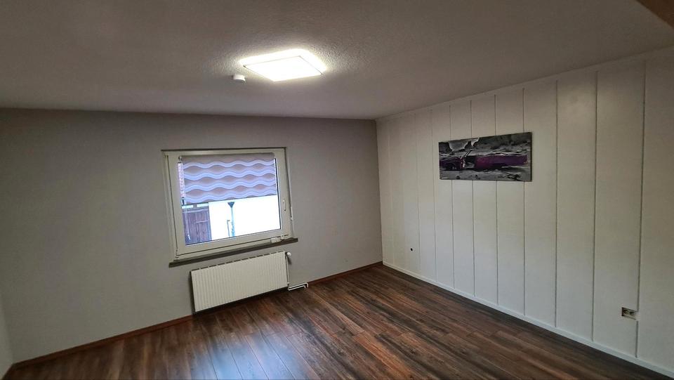 Doppelhaushälfte Hofgeismar - 3 Zimmer, 122 m&sup2;, 1.050&euro; | Angebot:25032446