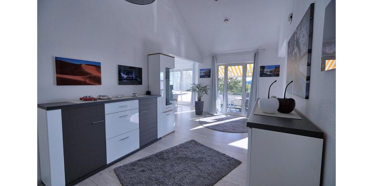 Dachgeschoßwohnung Wiehl - 2 Zimmer, 82 m&sup2;, 1.000&euro; | Angebot:26618868