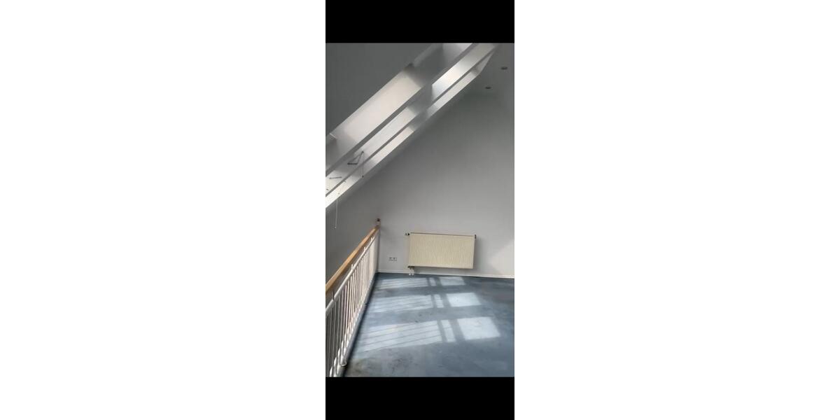 Dachgeschoßwohnung Potsdam Babelsberg - 2 Zimmer, 90 m&sup2;, 900&euro; | Angebot:25870629