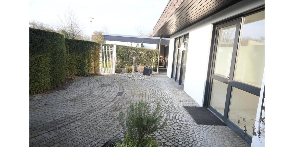 Gewerbeobjekt Münster Gievenbeck - 2 Zimmer, 100 m&sup2;, 1.100&euro; | Angebot:25105330