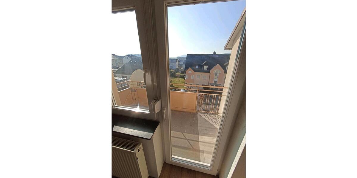 Etagenwohnung Baunatal - 3 Zimmer, 65 m&sup2;, 700&euro; | Angebot:25971713