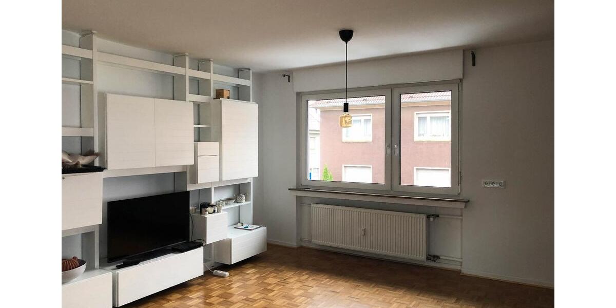 Schöne Wohnung im 1. OG mit Sonnenbalkon für 2 Personen 3 zimmer