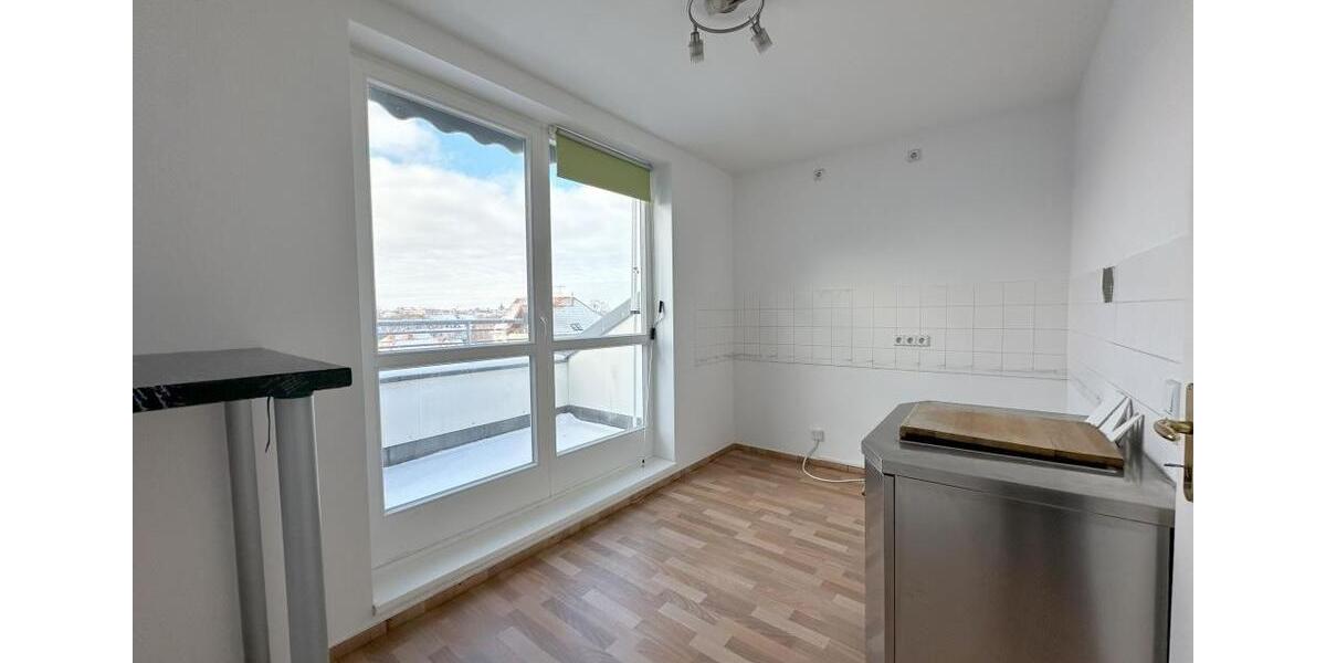 Dachgeschoßwohnung Frankfurt (Oder) - 4 Zimmer, 108 m&sup2;, 680&euro; | Angebot:24940618