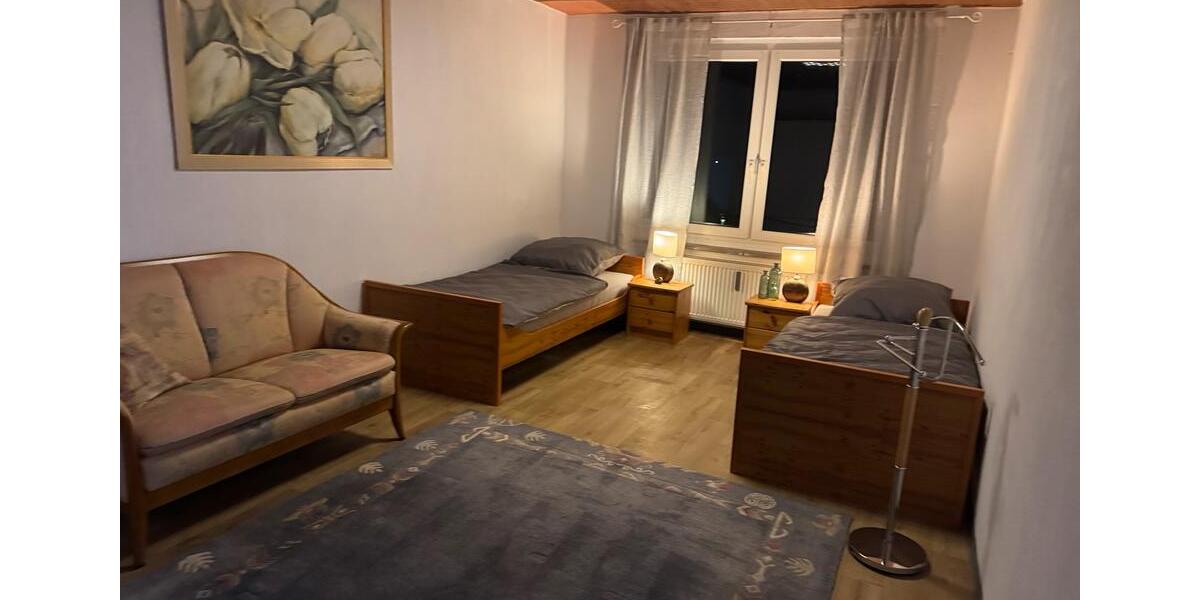 Möbliertes Wohnung Zimmer frei 4 zimmer