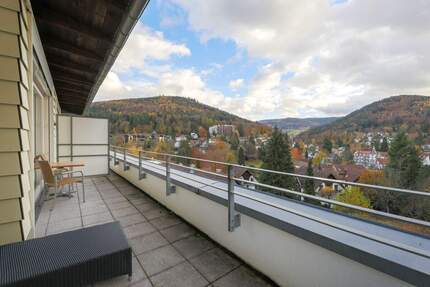 Großzügige 3 -Zimmer-Wohnung mit Dachterrasse in ruhiger Aussichtslage von Bad Herrenalb 3 zimmer