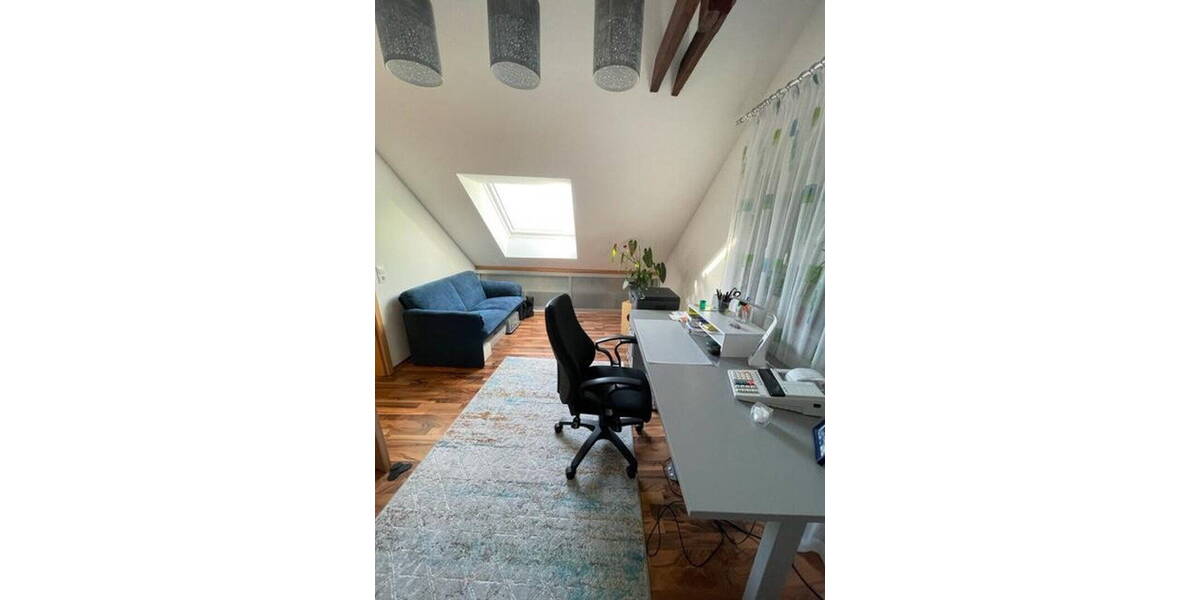 Mehrfamilienhaus, Wohnhaus Lahr/Schwarzwald Lahr - 7 Zimmer, 185 m&sup2;, 990&euro; | Angebot:26244055