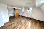 Einfamilienhaus Oberdachstetten - 8 Zimmer, 173 m&sup2;, 1.200&euro; | Angebot:26657158