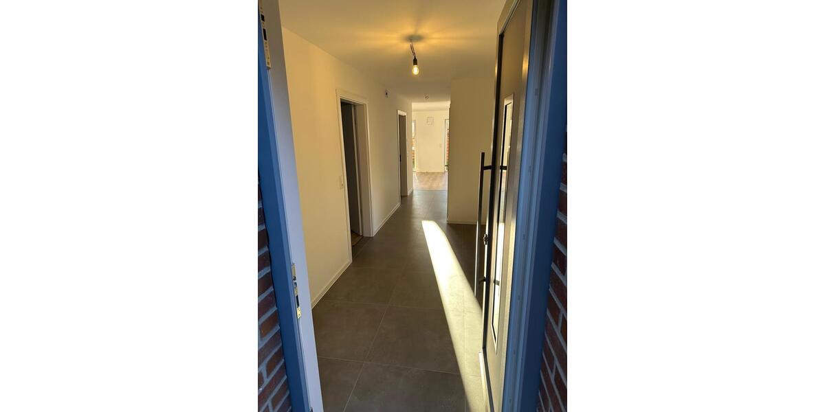 Erdgeschoßwohnung Jever - 3 Zimmer, 95 m&sup2;, 1.200&euro; | Angebot:25974468