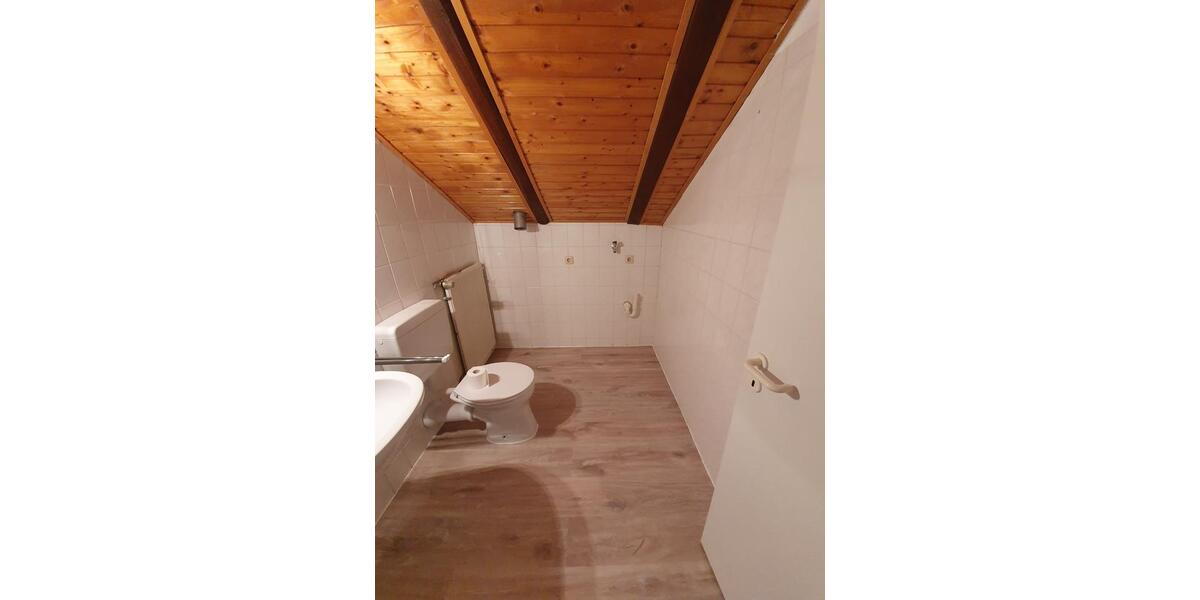 Wohnen im historischen Bahnhof von Erpel 3 zimmer