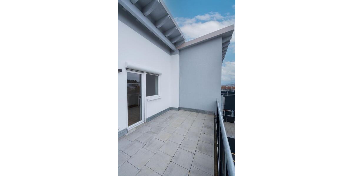 Dachgeschoßwohnung Hechingen - 3 Zimmer, 93 m&sup2;, 1.280&euro; | Angebot:26223620