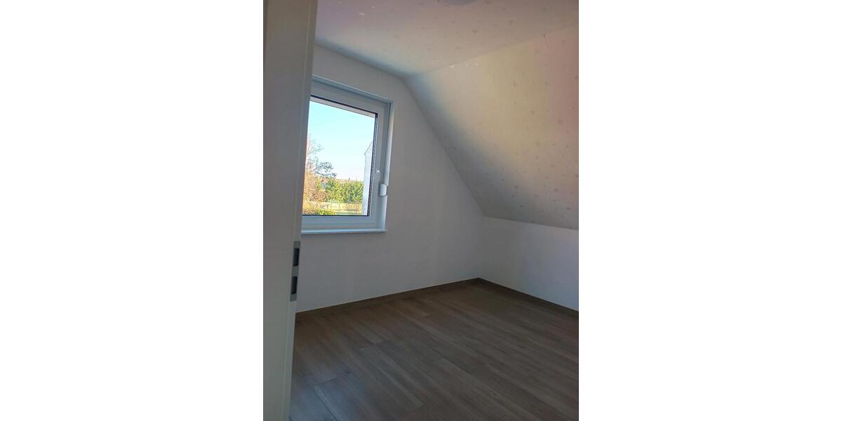 Dachgeschoßwohnung Wittenberg Lutherstadt Reinsdorf - 5 Zimmer, 80 m&sup2;, 900&euro; | Angebot:26619979