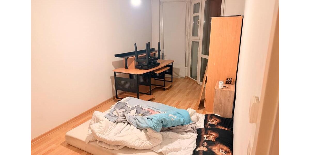 Etagenwohnung Berlin Pankow - 5 Zimmer, 100 m&sup2;, 550&euro; | Angebot:26581036