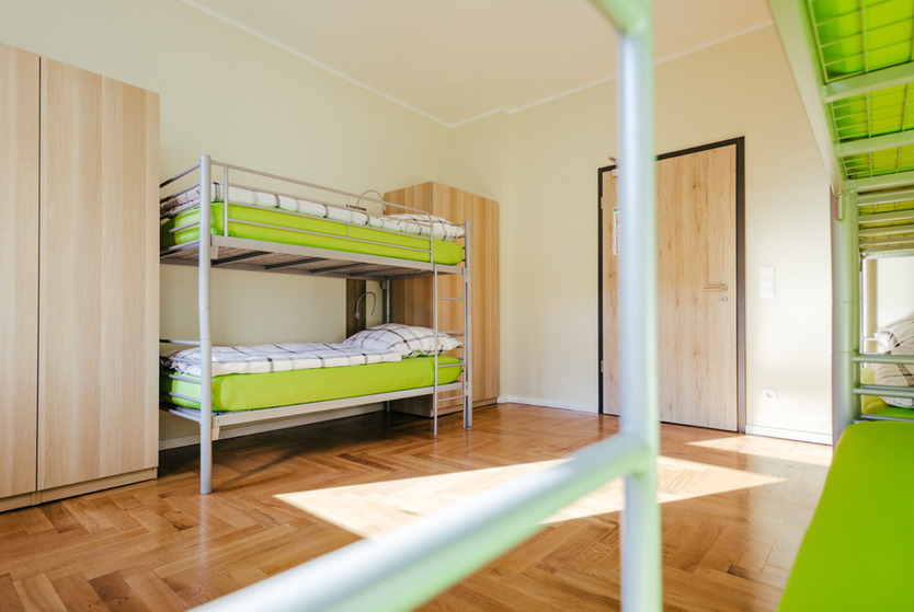 Bed in Hostel City Center 10 Min walk to university