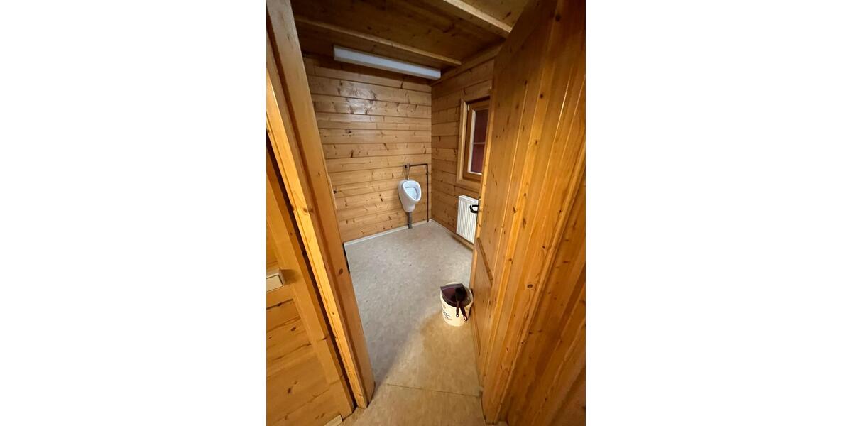 Etagenwohnung Ilshofen - 9 Zimmer, 200 m&sup2;, 2.500&euro; | Angebot:25978994