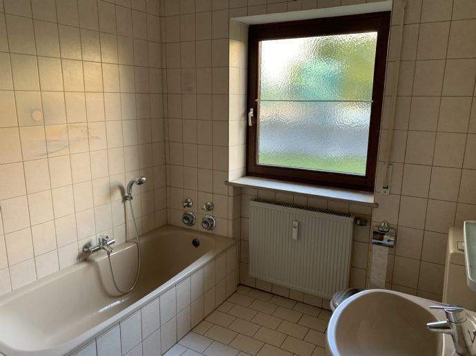 Schöne 3 ZKB mit Garten, Balkon und Garage in ruhiger Siedlungslage am Südhang 3 zimmer