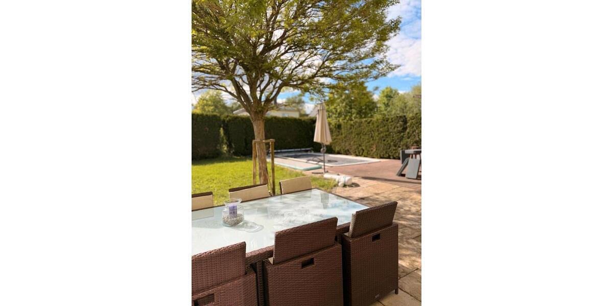 Villa Kleinmachnow - 6 Zimmer, 182 m&sup2;, 2.500&euro; | Angebot:26554802