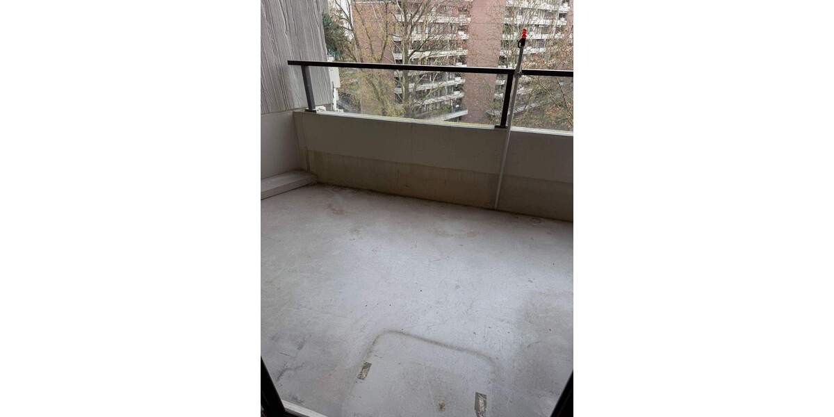 Etagenwohnung Köln Westhoven - 3 Zimmer, 96 m&sup2;, 1.400&euro; | Angebot:25802583