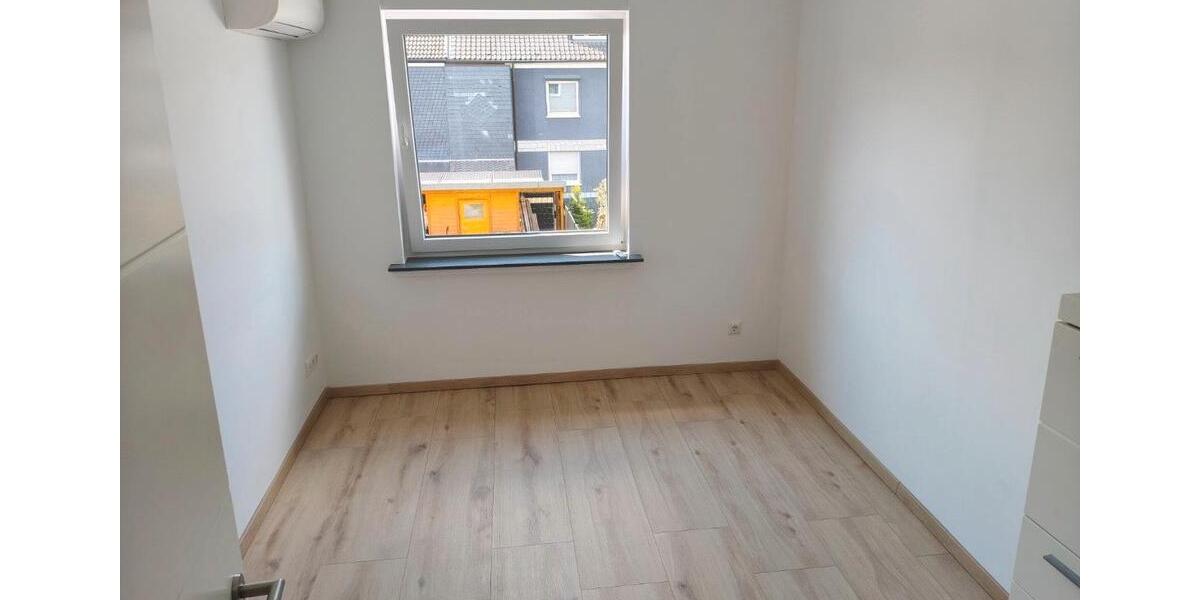 Wohnen auf Zeit Bochum Bochum-Mitte - 7 Zimmer, 180 m&sup2;, 600&euro; | Angebot:26547262
